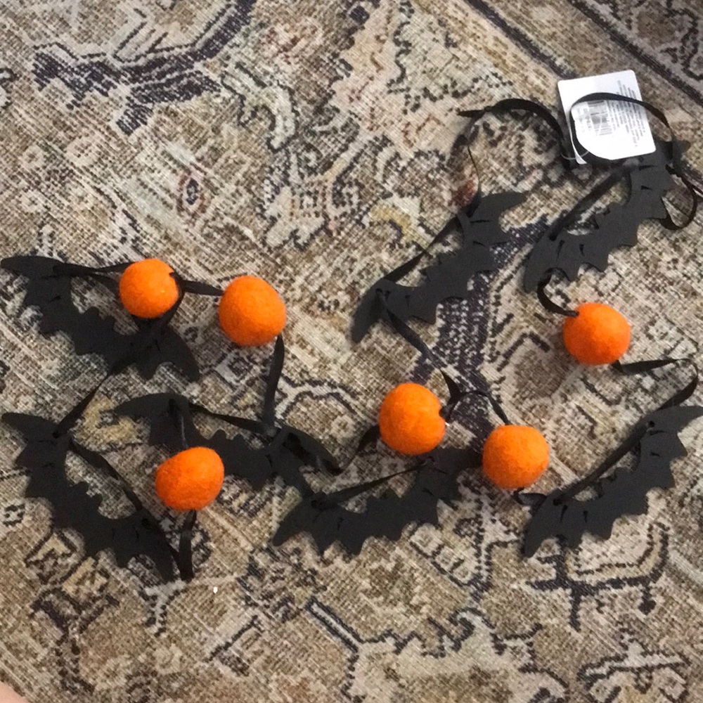 Bat garland